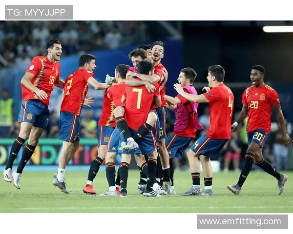 街头足球盛宴足球明星与球迷共舞激情时刻 街头足球盛宴足球明星与球迷共舞激情时刻