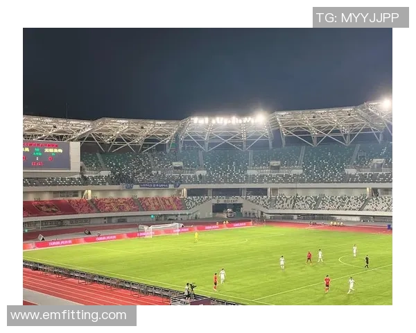 足球明星进球后激情舞蹈瞬间高清回顾展现球场魅力与热情 足球明星进球后激情舞蹈瞬间高清回顾展现球场魅力与热情